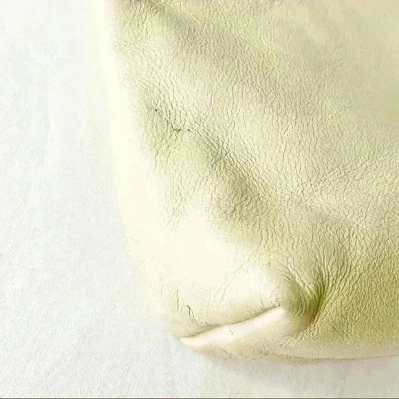 Vintage Bechamel White Leather Clutch Purse. - Picture 7 of 9